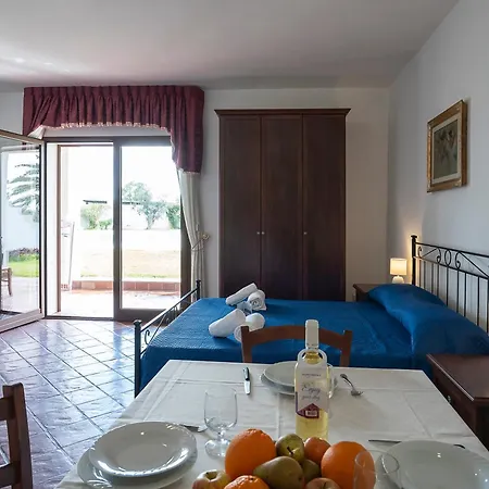 Tenuta Ricco With Pool And Garden Appartamento *