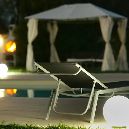 Apartamento Tenuta Ricco With Pool And Garden