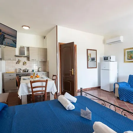 Tenuta Ricco With Pool And Garden